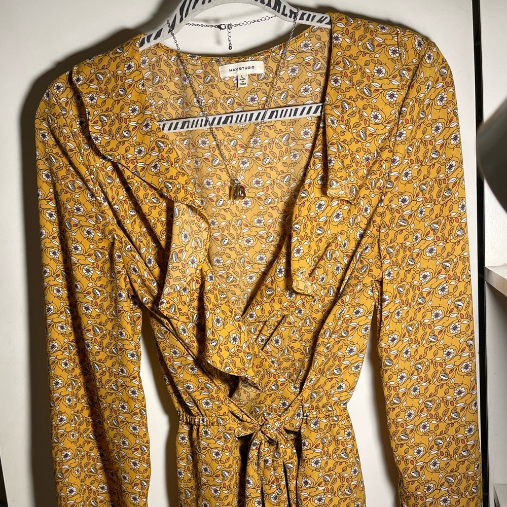 Max Studio Long Sleeve Womens blouse